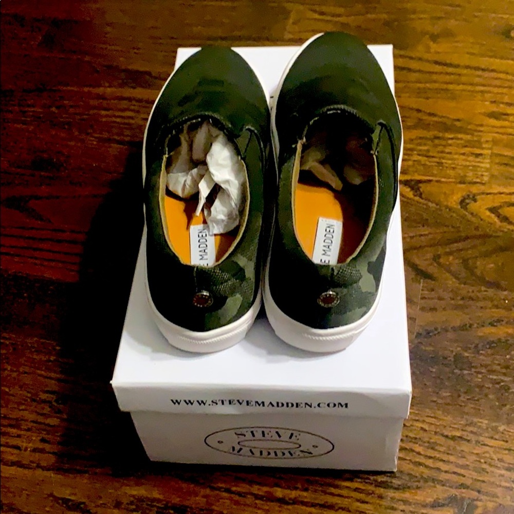 Steve Madden Ecentric Camoflage Shoes